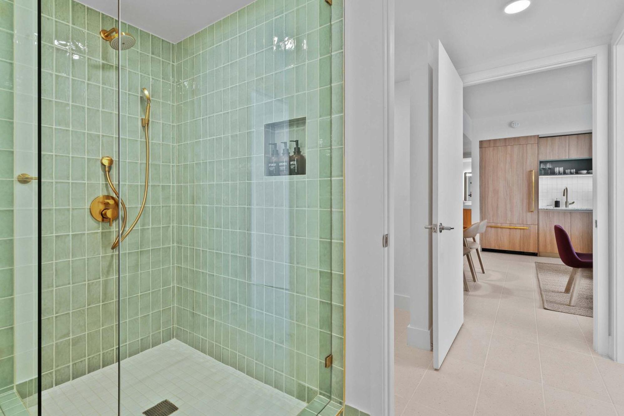 Orange Crush - Resort-style Amenities & Location Apartamento